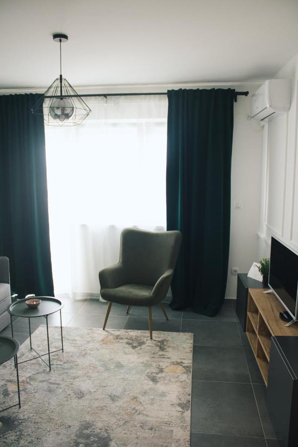 Azimut Apartman บิเยลยินา ภายนอก รูปภาพ